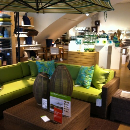 Photo taken at Crate &amp; Barrel by lindsay b. on 5/11/2012