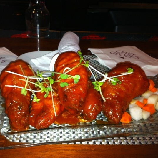 The Korean BBQ Chicken Wings appetizer is entree sized. Also very messy,