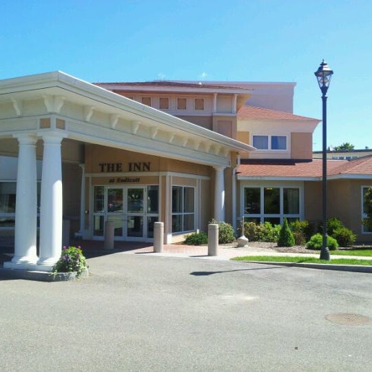 Foto scattata a The Wylie Inn and Conference Center at Endicott College da Катя К. il 8/29/2012