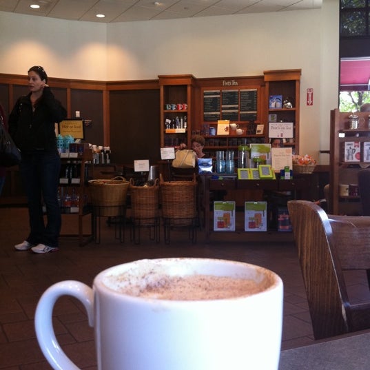 Photo taken at Peet&#39;s Coffee &amp; Tea by Indy on 6/12/2011