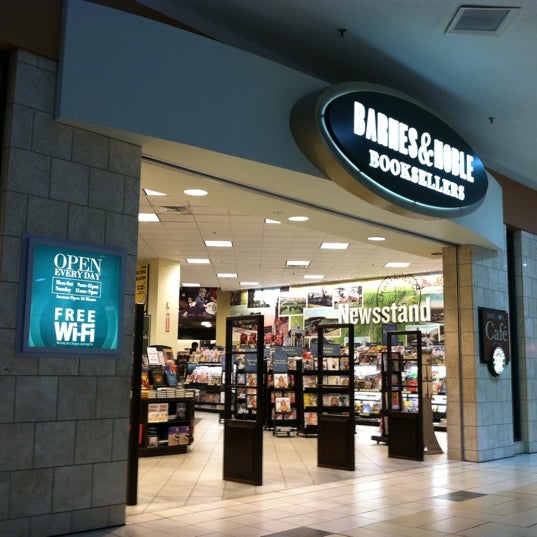 Photos At Barnes Noble Hickory Valley Hamilton Place