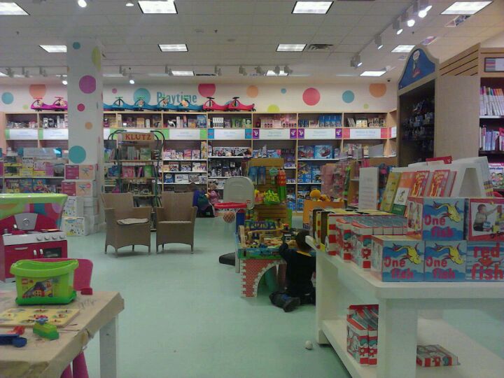 Chapters Bookstore In Ottawa