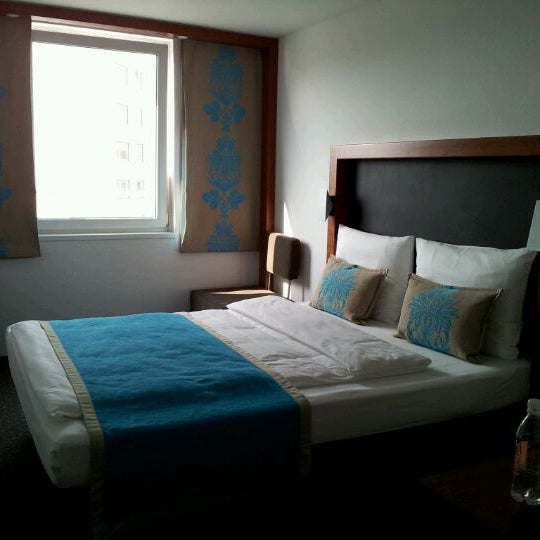 Photo taken at Motel One Berlin-Mitte by Sheree S. on 4/6/2012