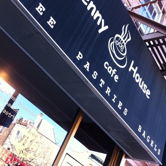 Das Foto wurde bei Penny House Cafe von thecoffeebeaners am 1/20/2012 aufgenommen