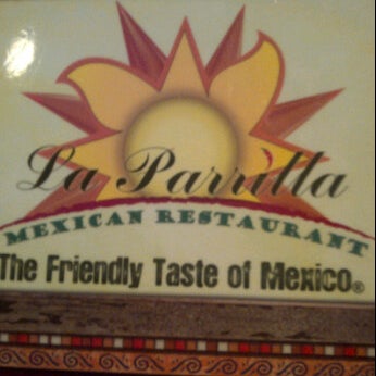 11/9/2011 tarihinde Grace P.ziyaretçi tarafından La Parrilla Mexican Restaurant'de çekilen fotoğraf