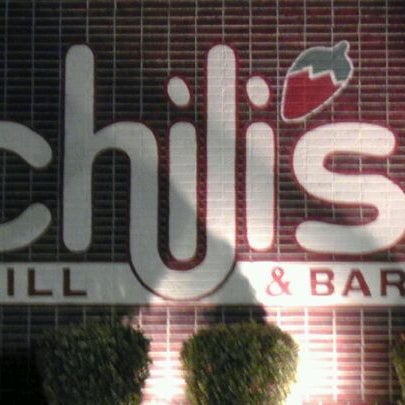 Photo taken at Chili&#39;s Grill &amp; Bar by Franky Y. on 12/27/2011