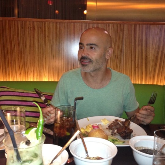 รูปภาพถ่ายที่ New York Steakhouse โดย Kutluk เมื่อ 7/25/2012