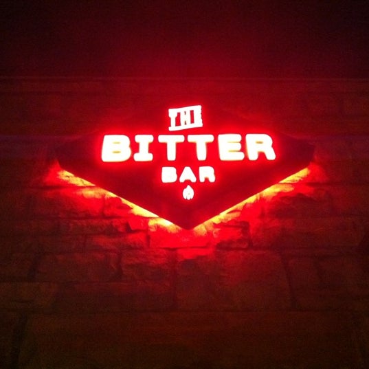11/26/2011 tarihinde Alex Y.ziyaretçi tarafından The Bitter Bar'de çekilen fotoğraf