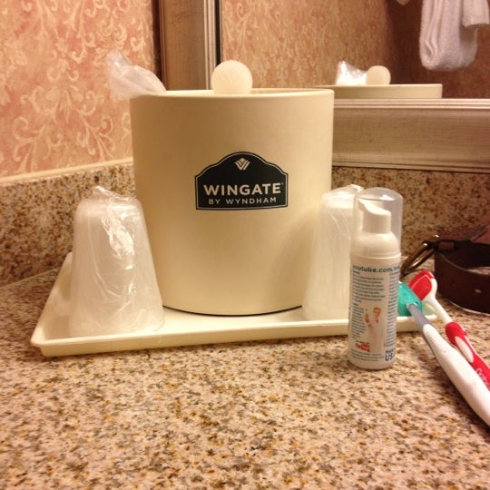 Foto tirada no(a) Wingate by Wyndham Universal Studios &amp; Convention Center por Luynda B. em 3/4/2012