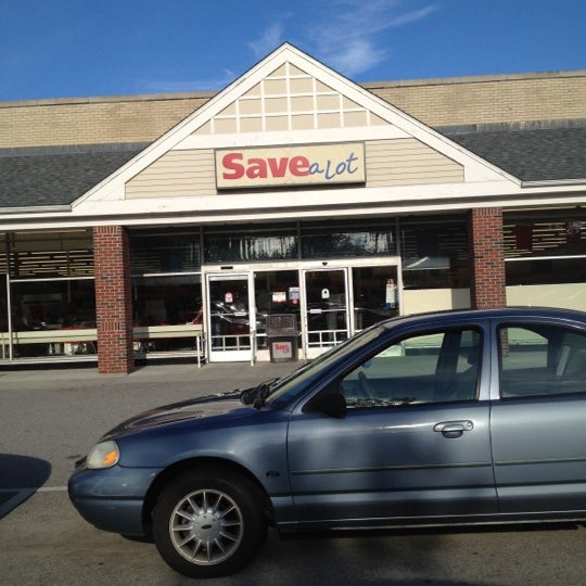 SaveALot 2830 Pawtucket Ave