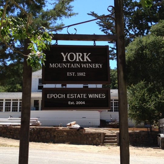 6/17/2012 tarihinde David S.ziyaretçi tarafından Epoch Estate Wines'de çekilen fotoğraf