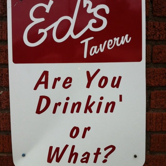 Foto tirada no(a) Ed&#39;s Tavern por Eric M. em 7/16/2011
