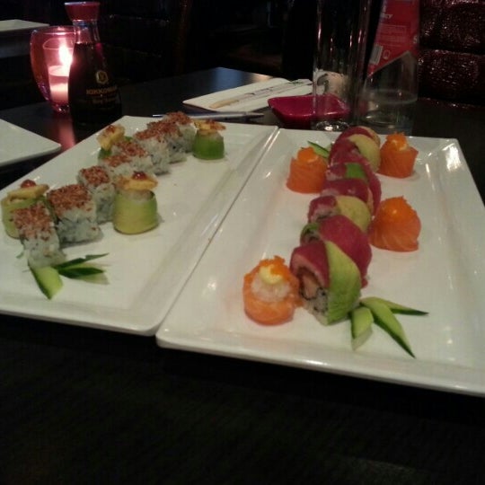 Foto scattata a Ask de Chef - Fusion | Sushi | Lounge da Ferry-Jan W. il 7/24/2012
