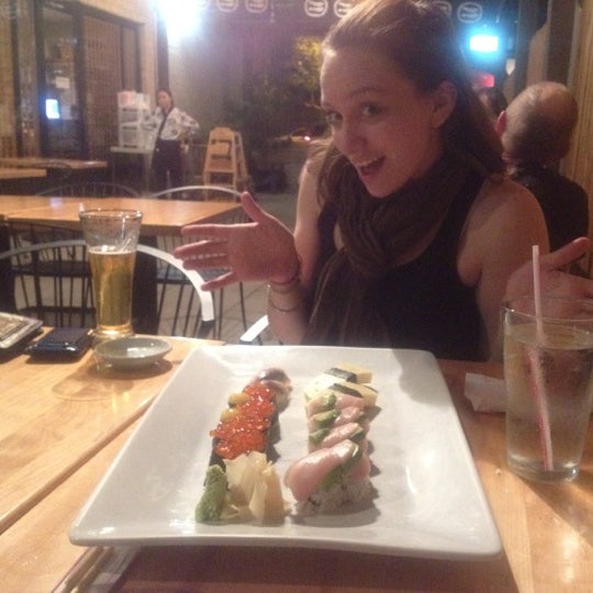 Photo taken at Murasaki Restaurant and Sushi Bar by Alison T. on 8/16/2012