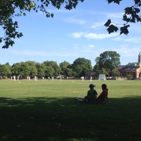 Kew Green Park in Kew