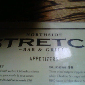 Foto tirada no(a) The Stretch Bar &amp; Grill por Lindsay B. em 1/21/2012