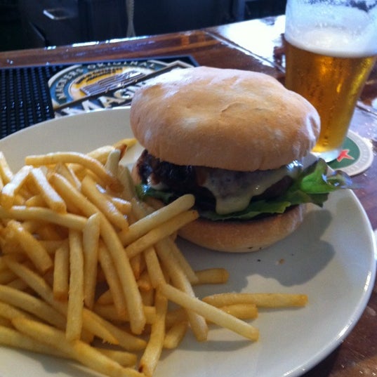 Great special $15 for a Fat Burger Chips and a cold beer for just checking in