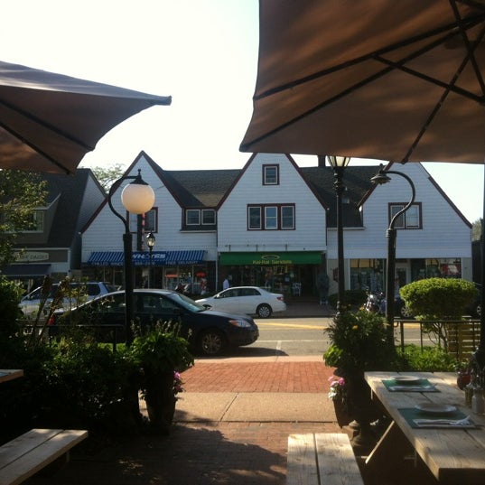 6/16/2012 tarihinde John B.ziyaretçi tarafından Shagwong Restaurant'de çekilen fotoğraf
