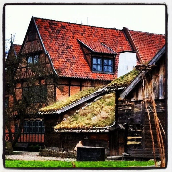 3/31/2012 tarihinde Lorenzo C.ziyaretçi tarafından Kulturen in Lund'de çekilen fotoğraf