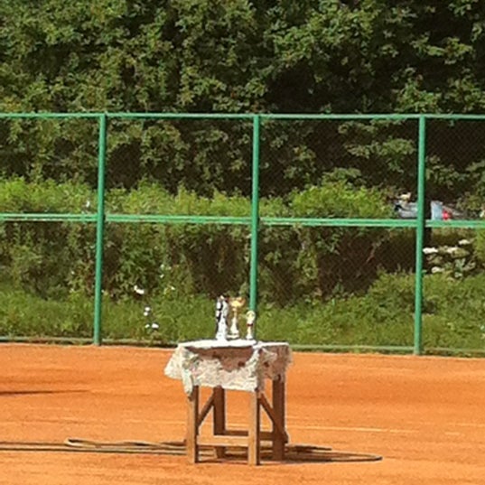 Ярмарка теннисные корты. Теннисный корт в Тайланде. Ейск теннисный корт. Теннисные корты Нью Йорк. Батуми теннисный корт.