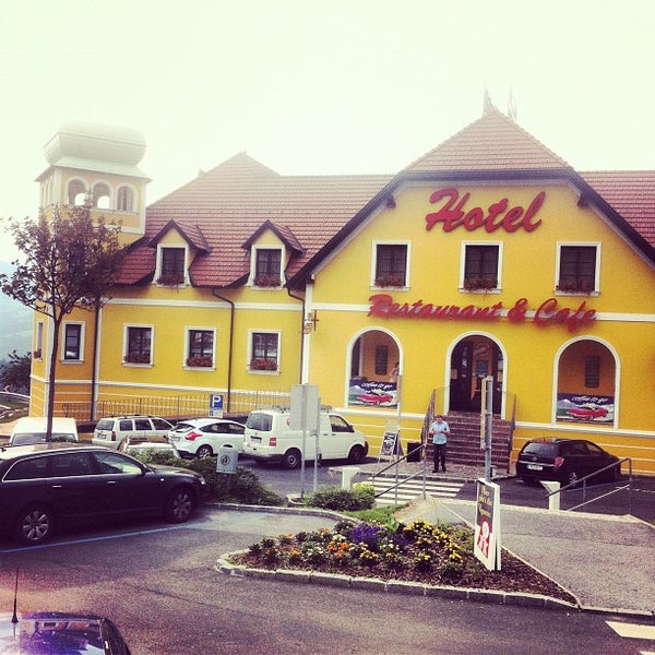 Photos at Oldtimer Autobahnrestaurant & Motorhotel Zöbern - 31 tips