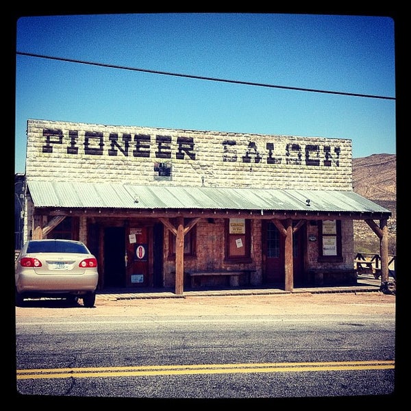 Foto tomada en Pioneer Saloon Goodsprings, Nevada  por Will A. el 5/3/2012