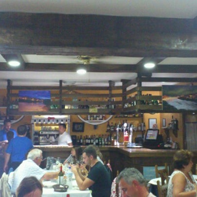 8/18/2012 tarihinde Nuria P.ziyaretçi tarafından A Cofradia de Rinlo'de çekilen fotoğraf