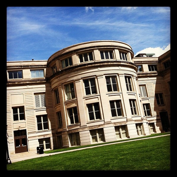 MacBride Hall College Science Building in Iowa City