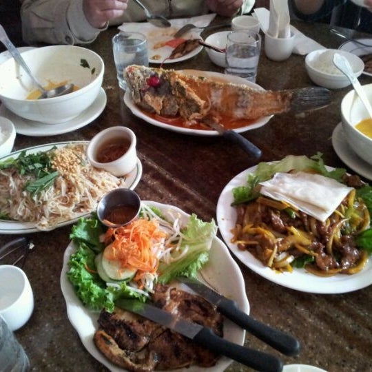 รูปภาพถ่ายที่ Saigon Grill โดย Pepsi เมื่อ 4/28/2012