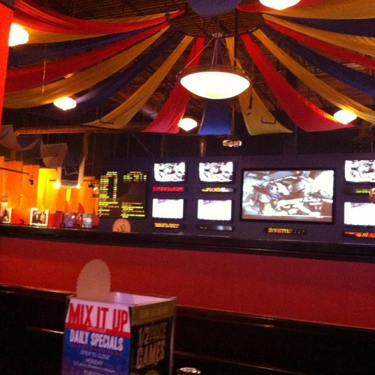 Photo taken at Dave &amp; Buster&#39;s by Jason M. on 7/6/2012