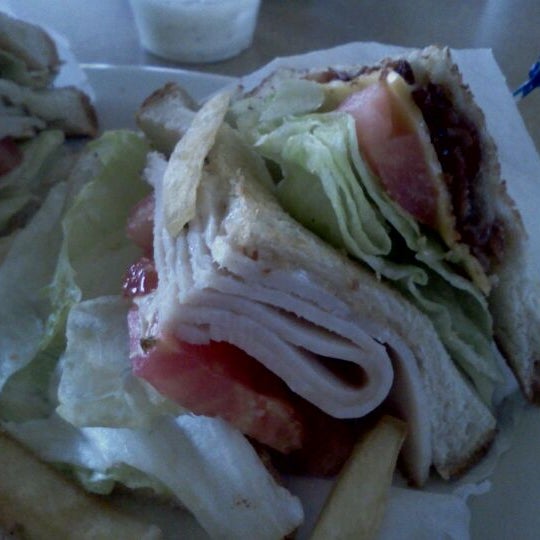 Photo taken at Rick&#39;s Drive In &amp; Out by Arturo C. on 3/21/2012