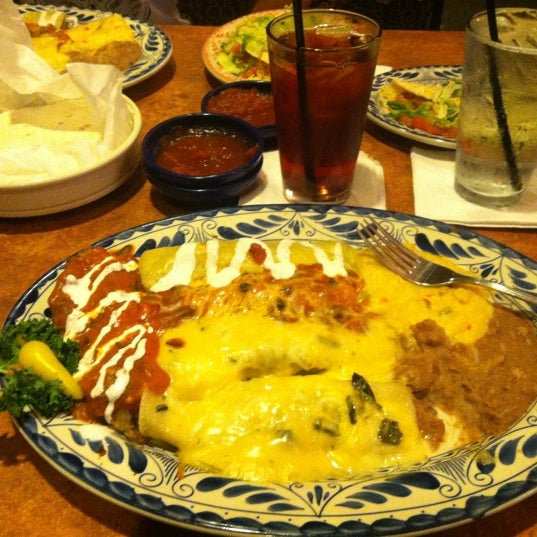 Photo taken at Abuelo&#39;s Mexican Restaurant by Michael W. on 4/21/2012