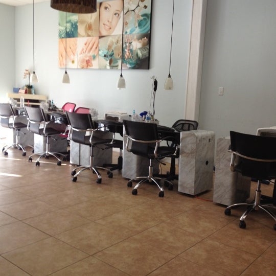 United Nails and Spa Zephyrhills, FL