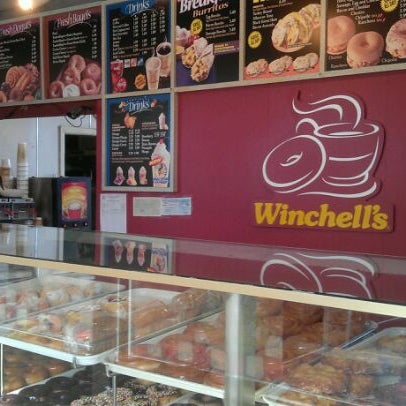 Photo taken at Winchell&#39;s Donuts by Brian H. on 11/23/2011