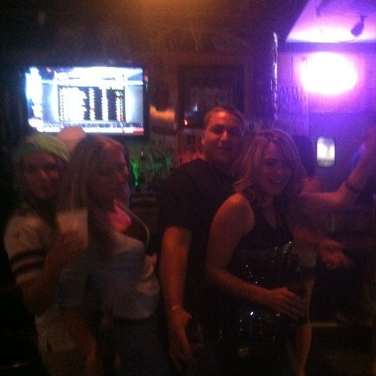 8/26/2012 tarihinde Manda R.ziyaretçi tarafından Mooney&#39;s Sports Bar &amp; Grill'de çekilen fotoğraf