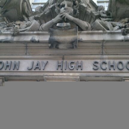 Foto tirada no(a) John Jay High School por William R. em 1/22/2012