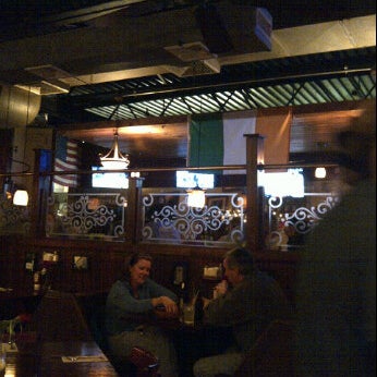 รูปภาพถ่ายที่ KC&#39;s Restaurant and  Pub โดย Danny B. เมื่อ 3/31/2012