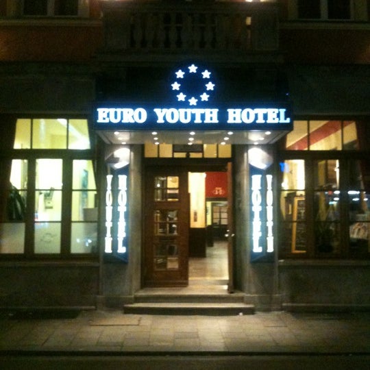 Foto tirada no(a) Euro Youth Hotel (Bar) por Tim em 9/10/2012