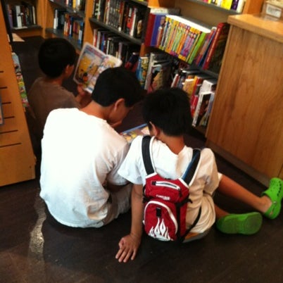 Photo taken at Books Inc. by Wen on 8/10/2012