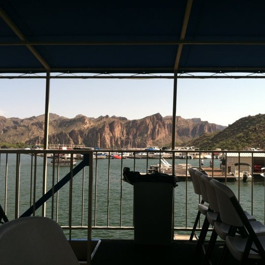 Foto tomada en Desert Belle Tour Boat  por Erica M. el 8/12/2012