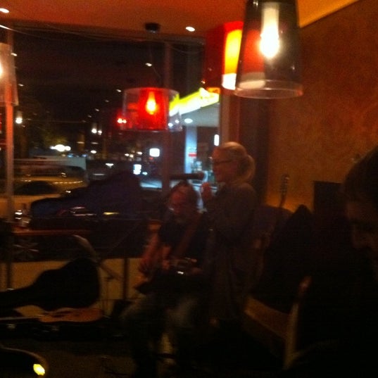 10/27/2011 tarihinde Sandy R.ziyaretçi tarafından Cafe Cord'de çekilen fotoğraf