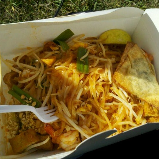 My pad thai only had 3 prawns in it. It was also more saucy than I'm used to.