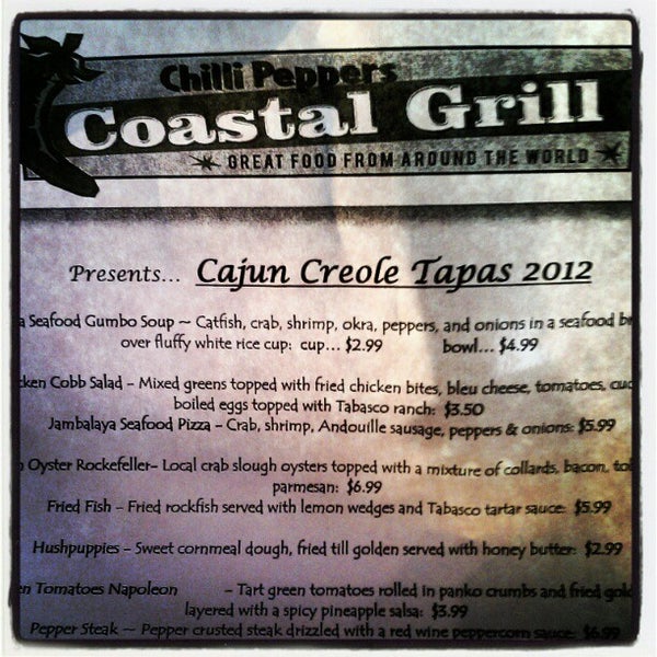 4/26/2012 tarihinde James Davalosziyaretçi tarafından Chilli Peppers Coastal Grill'de çekilen fotoğraf