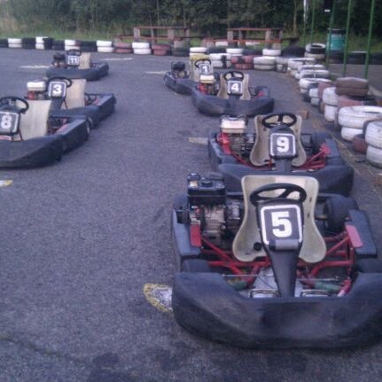 Картинг машинки. Картинг центр. Картинг «primo karting». Гоночные машины картинг. Ft картинг.