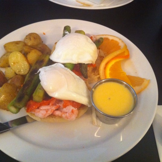 Seafood Benedict is yummy ad good value for under $10
