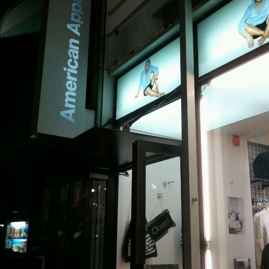 Fotos En American Apparel Shibuya Ahora Cerrado Tienda De Ropa