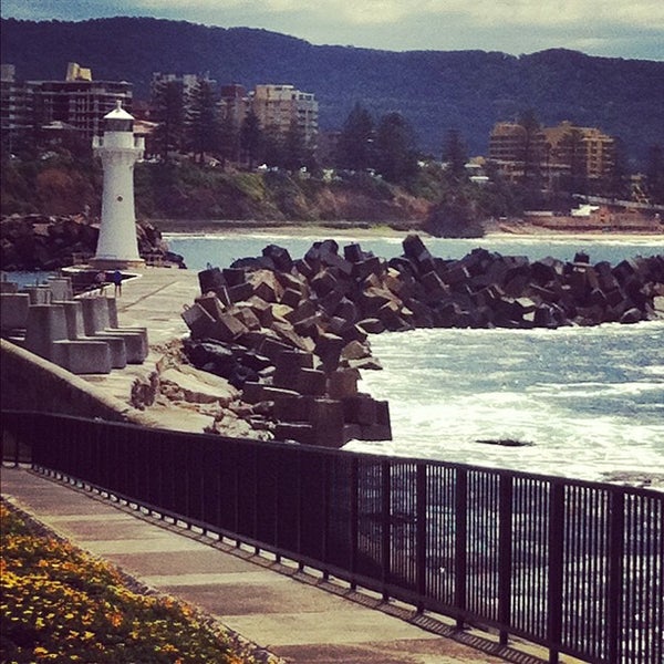 Wollongong Harbour Endeavour Dr.