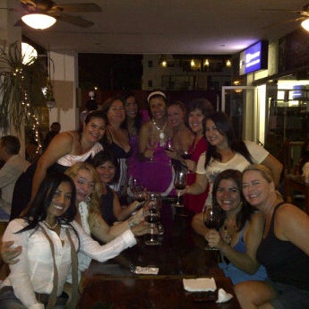 11/23/2011 tarihinde Luz Maria L.ziyaretçi tarafından Off The Vine Playa Wine &amp; Deli Bar'de çekilen fotoğraf