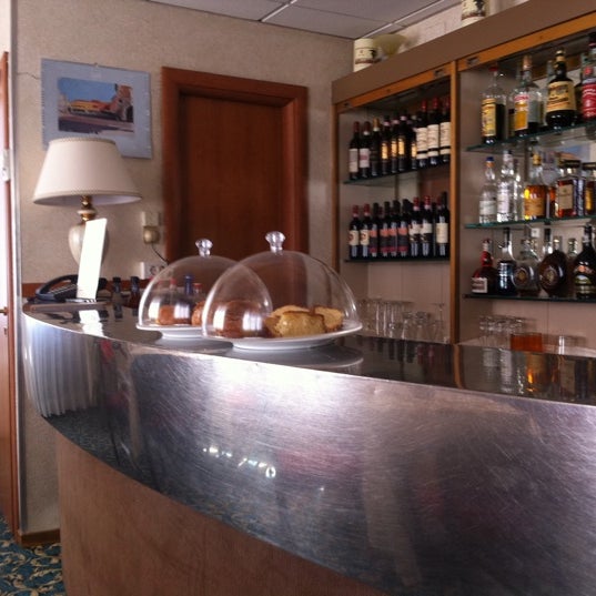 Foto diambil di Hotel Athena Siena oleh Andrea R. pada 8/22/2011