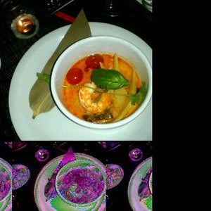 รูปภาพถ่ายที่ Cocina Sunae โดย Thiago H. เมื่อ 11/19/2011